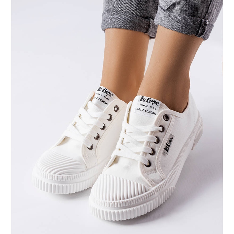 Lee Cooper LCW-23-44-1613L valkoiset tennarit valkoinen 1