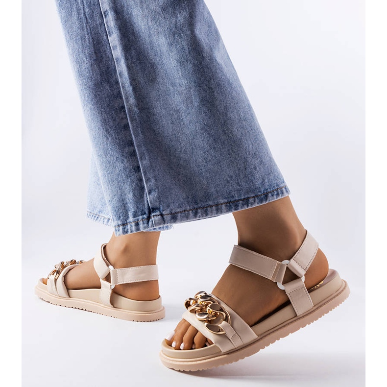 Machesneyn beige-urheilusandaalit ketjulla 1