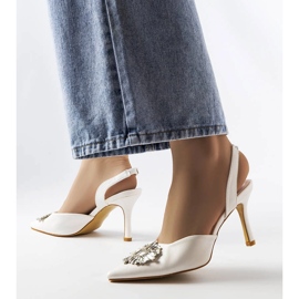 Moïsen valkoiset strassipumput valkoinen 1