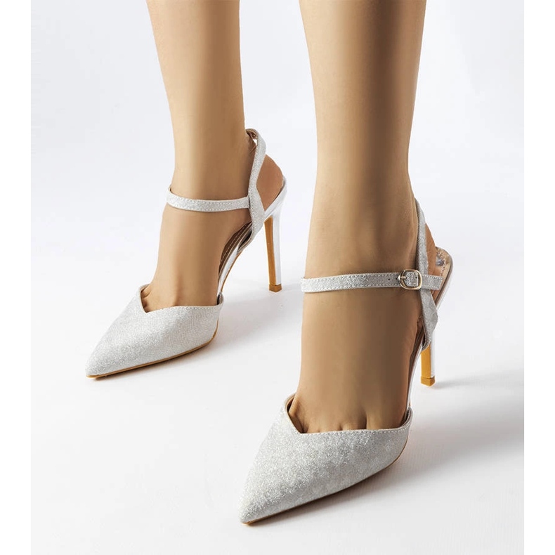 Gallia hopeanväriset kiiltävät korkokengät 1