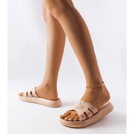 Coudertin beigenväriset kumitossut 1