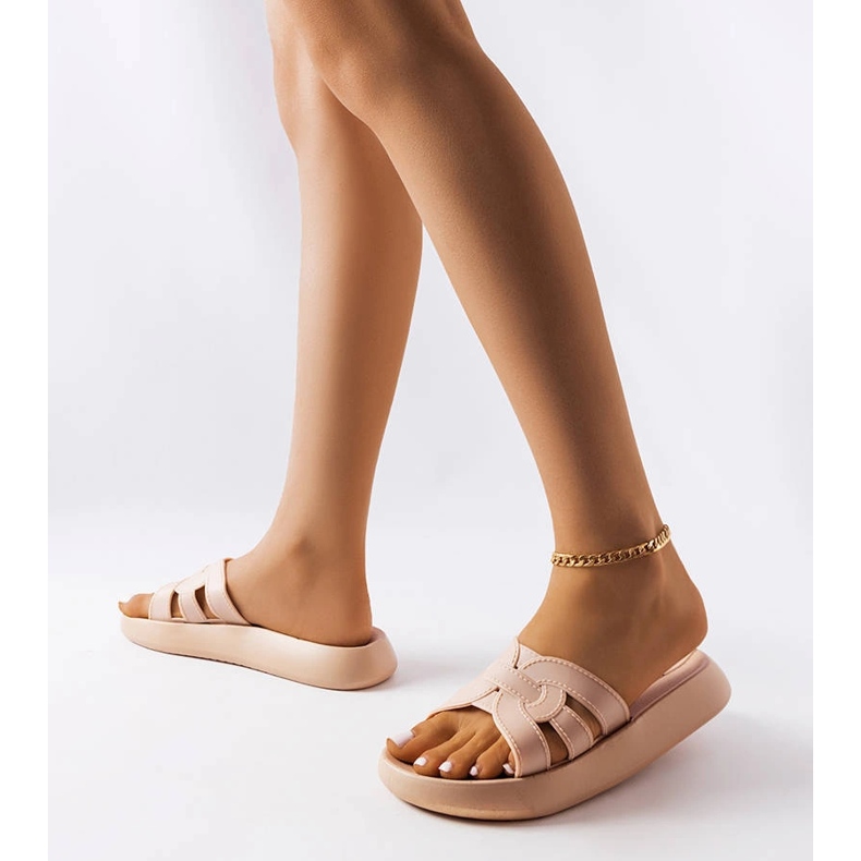 Coudertin beigenväriset kumitossut 1