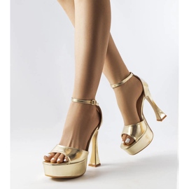 Illinoisin kultaiset korkeat sandaalit kultainen 1