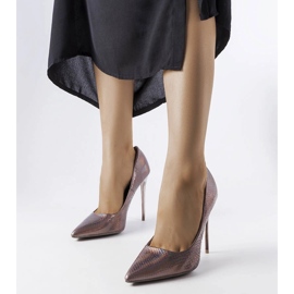 Harmaa metalliset nastat Labelilta 1