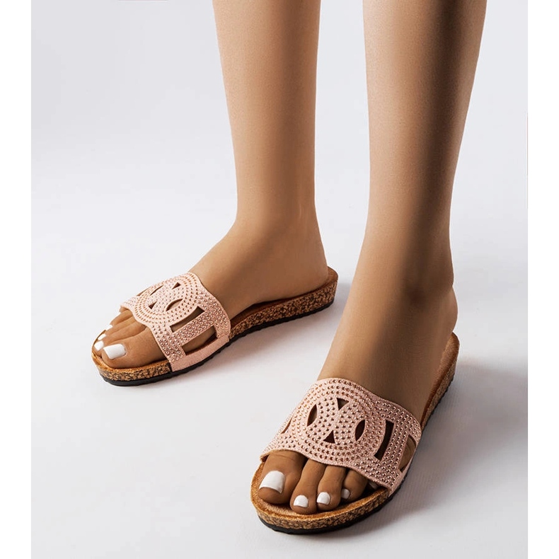 Vaaleanpunaiset liukumäet, jotka on koristeltu Lagacé-suihkuilla vaaleanpunainen 1