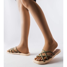 Pearlmanin vihreät kumiliukumäet 1