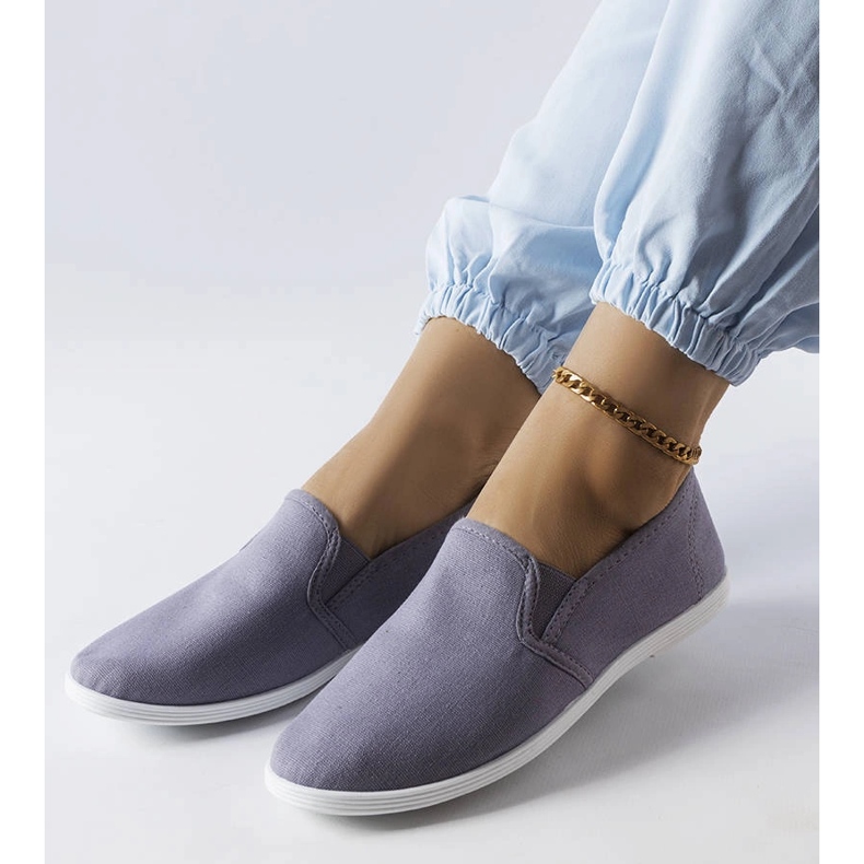 Inna Quincyn harmaat kangaslenkkarit 1