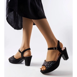 Inna Mustat Beltane-blokkisandaalit 1