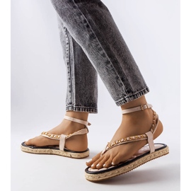 Varieurin beige-sandaalit, joissa on ketju 2