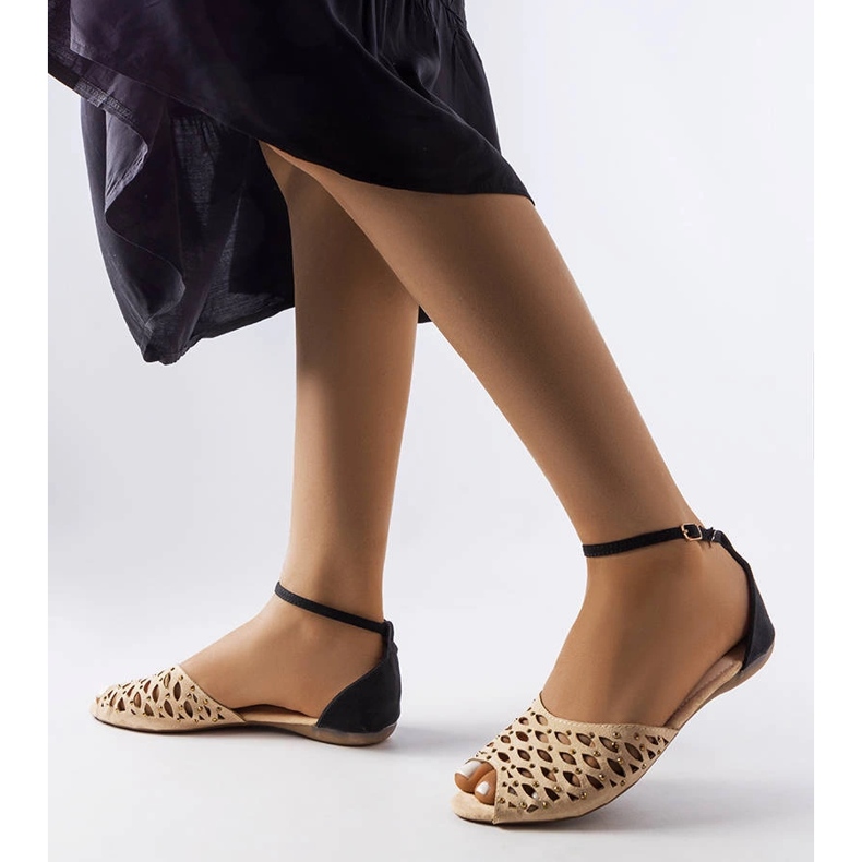 Avicen beige-harjakattoiset sandaalit strassilla 2