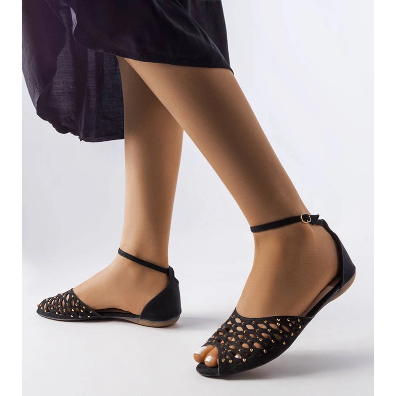 Avicen mustat harjakattoiset sandaalit strassilla 1