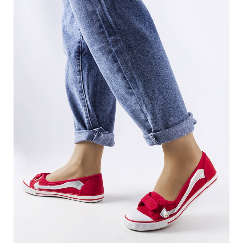 Winifredin punaiset tekstiililenkkarit punainen 1