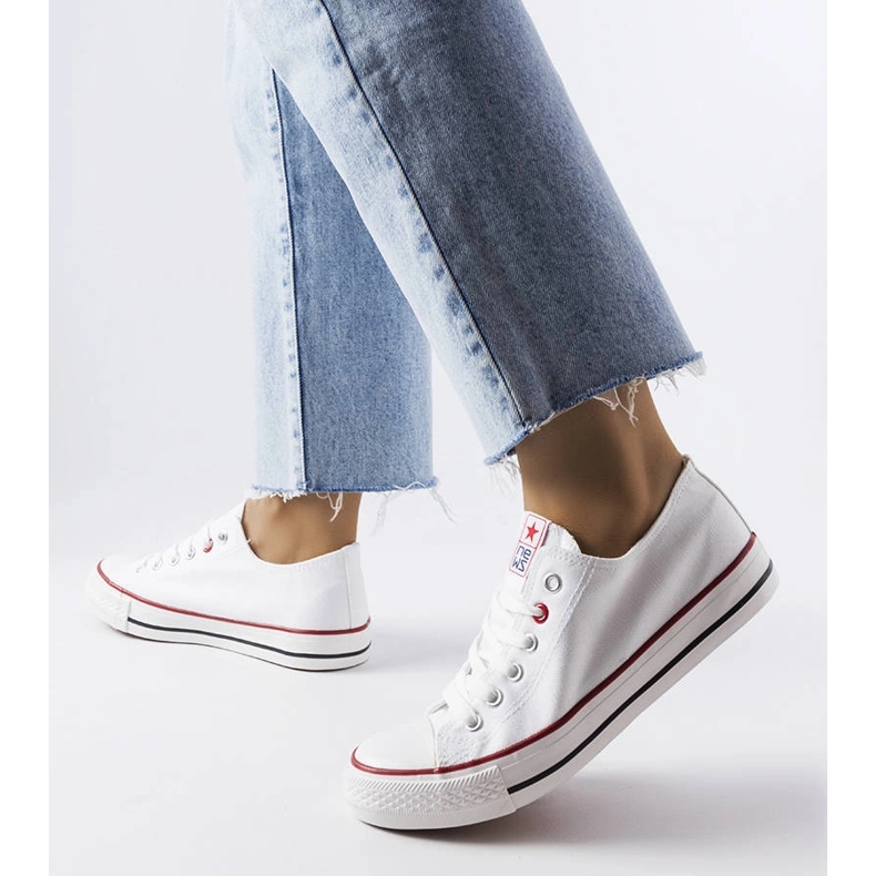 News Catherine valkoiset kankaiset lenkkarit valkoinen 1