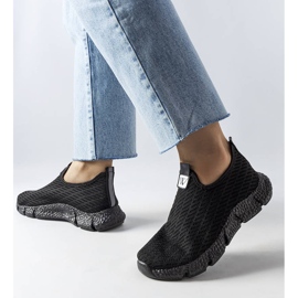 Yellvillen mustat slip-on lenkkarit 1