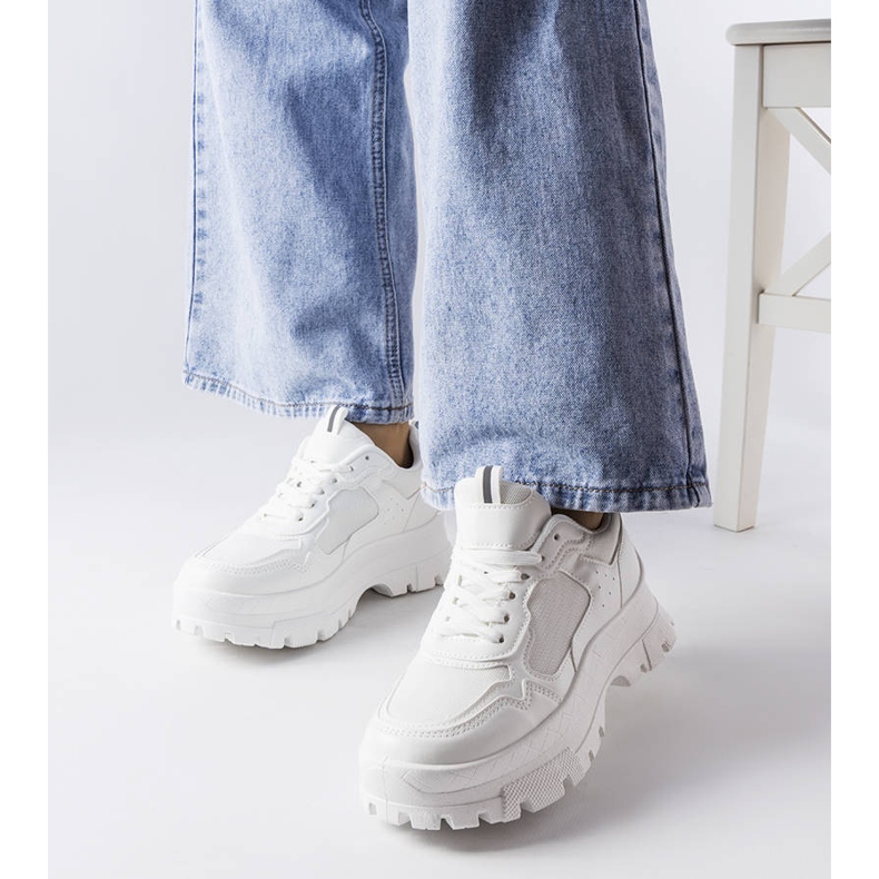 Valkoiset paksut Mikeladze-lenkkarit valkoinen 1