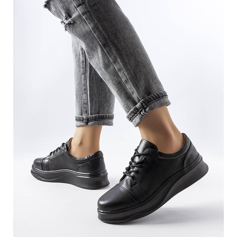 Mustat kengät LS5379 1