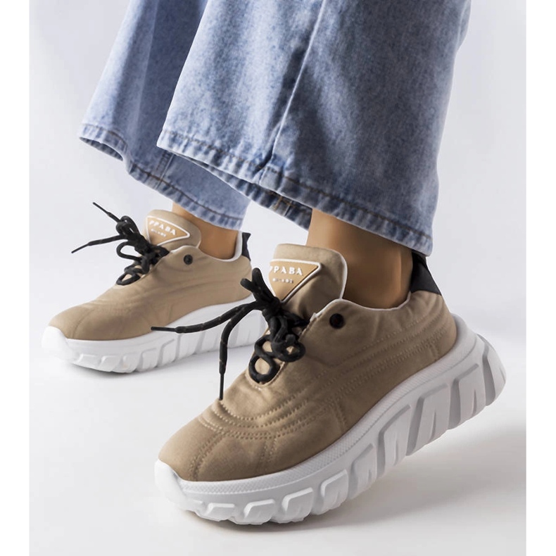 Aisysin tummanbeiget tennarit 1