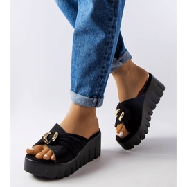 Goodin Naisten mustat kiilatossut Lauralle 1