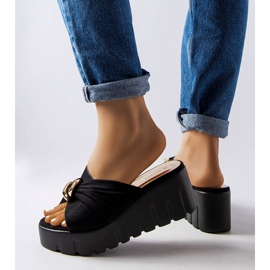 Goodin Naisten mustat kiilatossut Lauralle 2