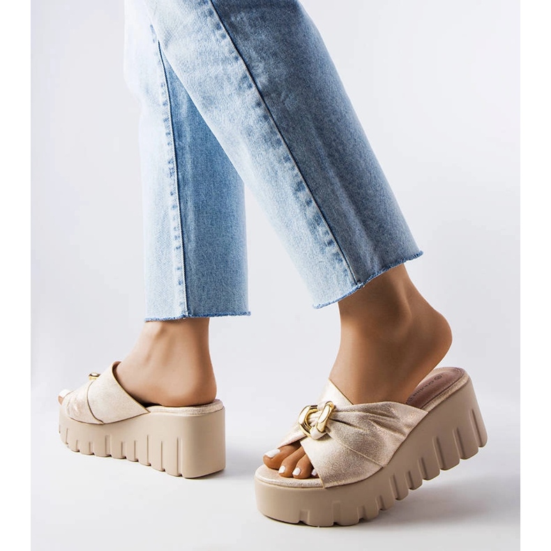 Lauran kultaiset naisten kiilatossut kultainen 2