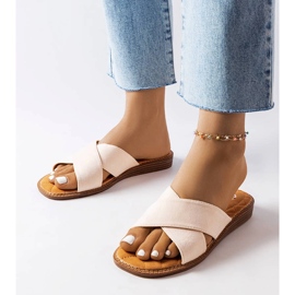 Inna Tiana beigenväriset tossut 1