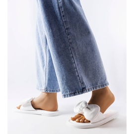 Lenden valkoiset tossut rusetilla valkoinen 2