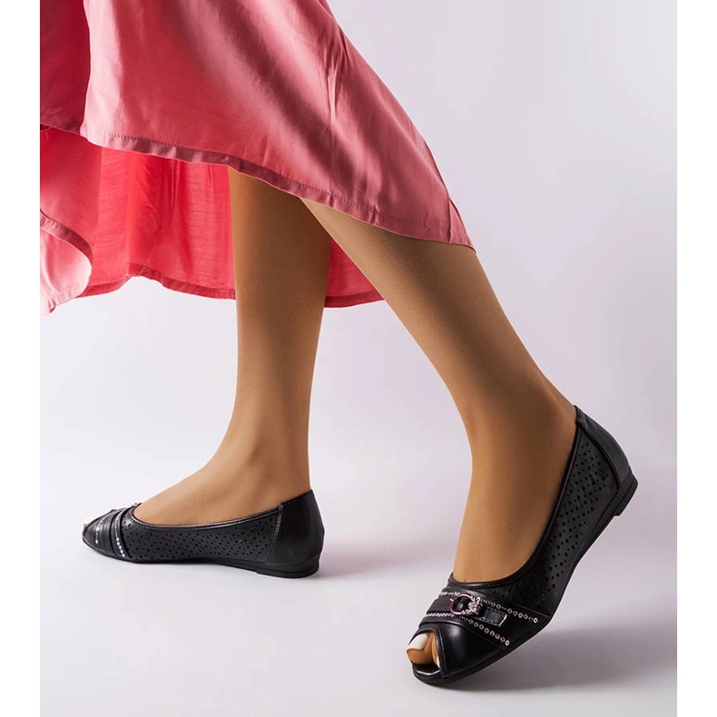 Creekin mustat harjakattoiset balerinat strassilla 1