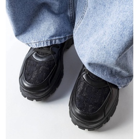 Brunswickin mustat paksut tennarit 1