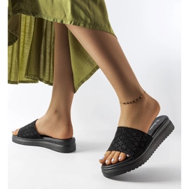 Irvinen mustat harjakattoiset liukusäätimet zirkoneilla 2