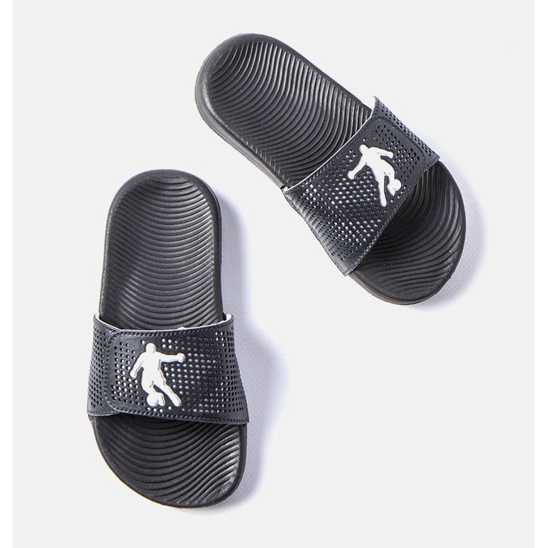 Lasten mustat kumitossut Ateenasta 1