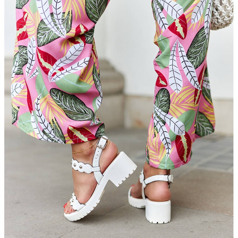 Donizettin valkoiset sandaalit valkoinen 2