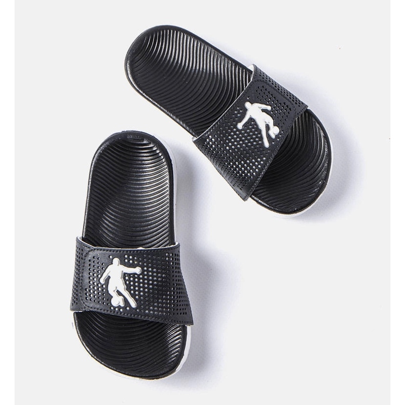 Mustavalkoiset kumitossut Ateenasta 1