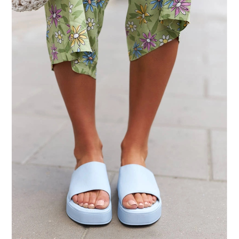 Orsolan siniset alustasandaalit sininen 1