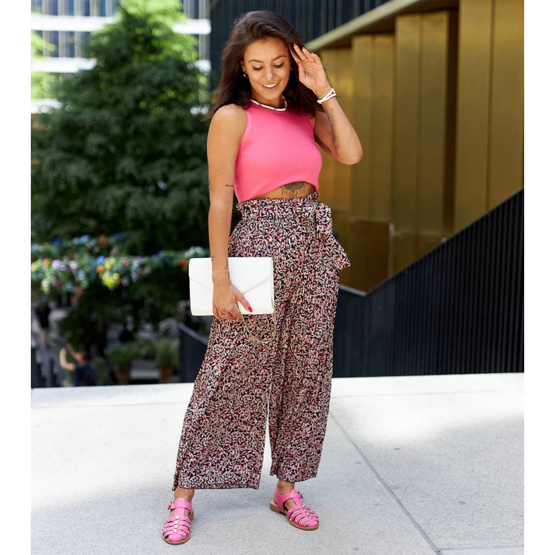 Gaetanon vaaleanpunaiset sandaalit, jotka on koristeltu strassikivillä vaaleanpunainen 1