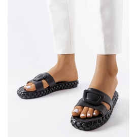 Francescon mustat alustasandaalit 1