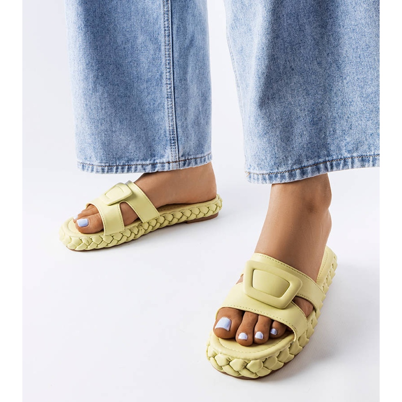 Vihreät tossut Francesco-tasolla 1