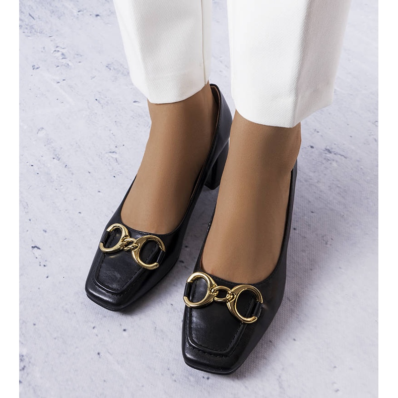 Neufvillen mustat neliömäiset varvaspumput 2