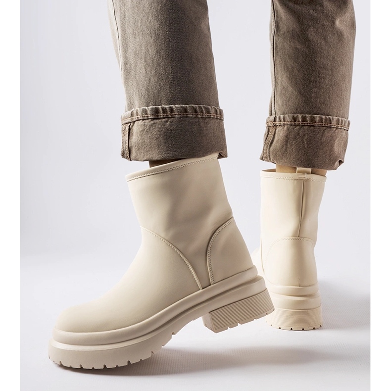 Inna Beiget kumieristeiset Clotilde-nilkkurit 1