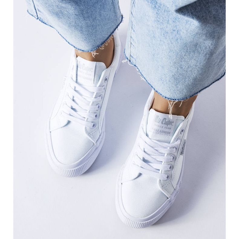 Lee Cooper LCW-22-31-0884L valkoiset tennarit valkoinen 1