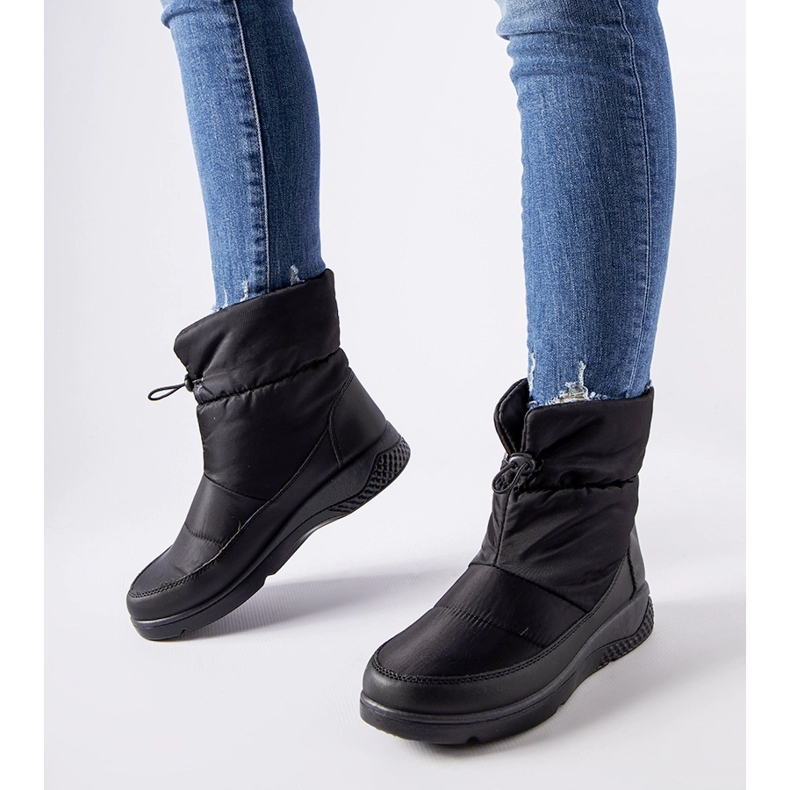 Mustat tx5002 mustat lumisaappaat 1