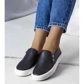 Mustat eko-nahkaiset lenkkarit Denainilta 1