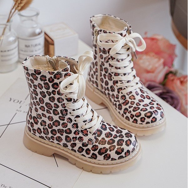 Eristetyt lasten nilkkurit vetoketjulla, beige ja ruskea Dolida 1