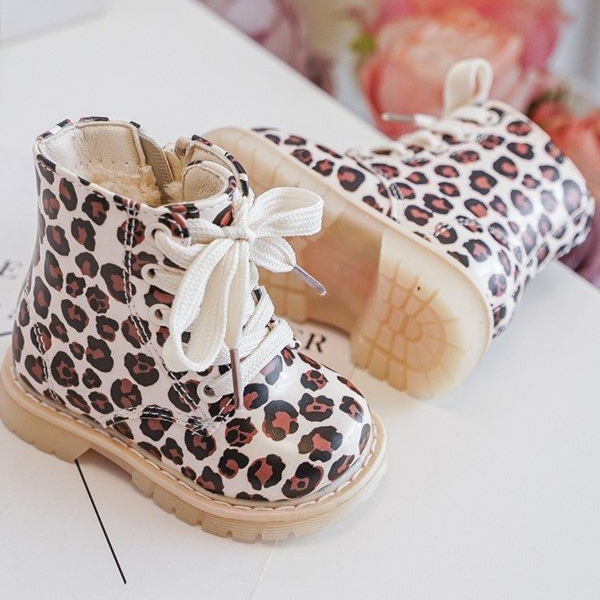 Eristetyt lasten nilkkurit vetoketjulla, beige ja ruskea Dolida 2