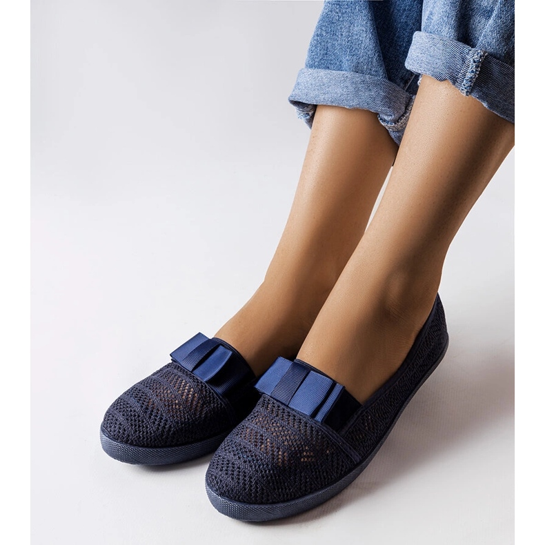 Tummansiniset Zorda harjakattoiset lenkkarit sininen 1