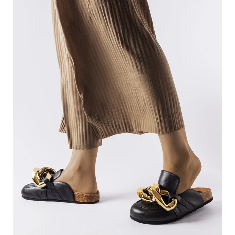 Christelle mustat ketjusuojat 1