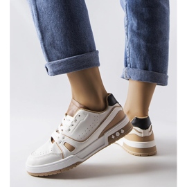 Willsonin valkoiset tennarit beigeillä lisäkkeillä valkoinen 1