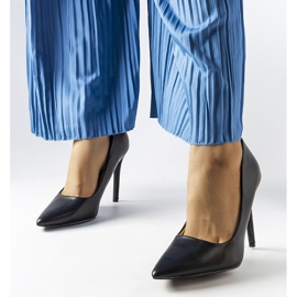 Mustat klassiset Delis korkokengät 1