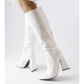 Medicina valkoiset saappaat tolppaan valkoinen 1