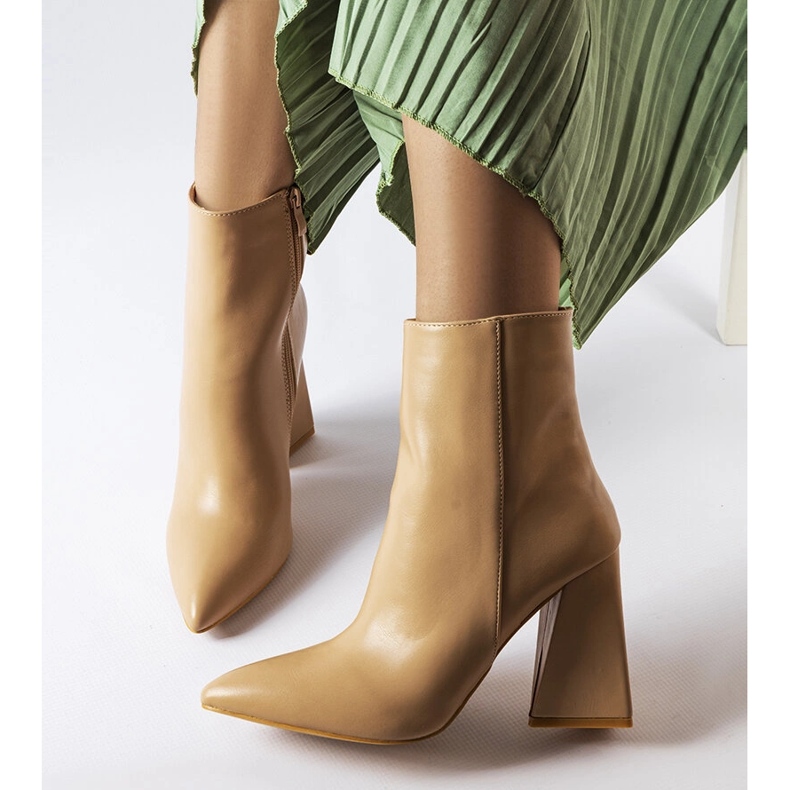 Abelinan beige-nilkkurit 1