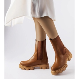 Vallejon ruskeat työntösaappaat 1